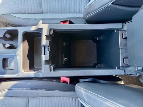 Used 2017 Ford Escape SE w/ Equipment Group 201A AWD/4WD image 26