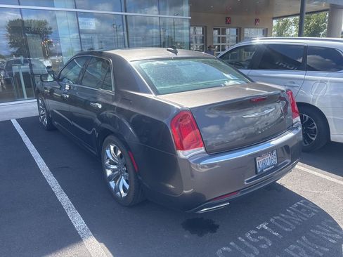 Used 2015 Chrysler 300 C w/ Light Group RWD image 3