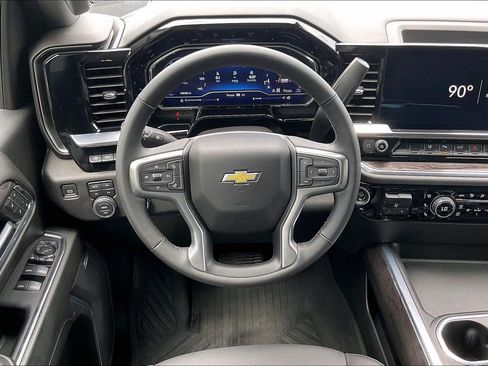 Used 2024 Chevrolet Silverado 2500 LTZ w/ LTZ Convenience Package AWD/4WD image 5
