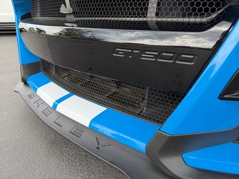 Used 2022 Ford Mustang Shelby GT500 w/ Carbon Fiber Track Pack RWD image 34
