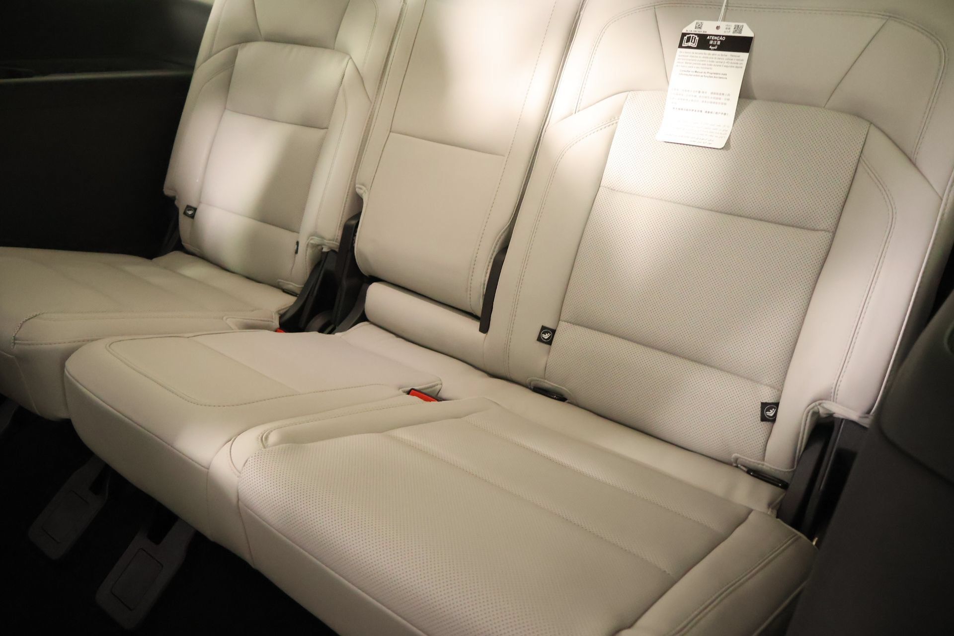 New 2025 Lincoln Navigator Reserve AWD/4WD image 14