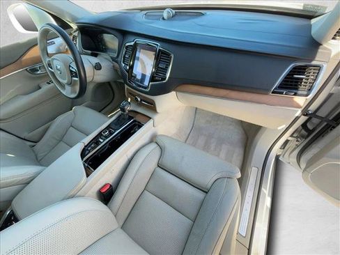 Used 2016 Volvo XC90 T6 Inscription w/ Vision Package image 22