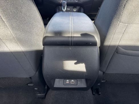 Used 2025 Nissan Altima 2.5 SV image 24