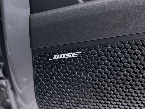 New 2025 Hyundai Elantra Limited image 28