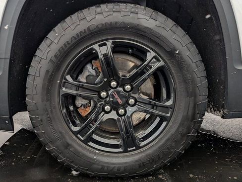 Certified 2023 GMC Acadia AT4 w/ Technology Package image 11