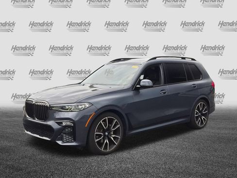 Used 2022 BMW X7 xDrive40i w/ M Sport Package AWD/4WD image 5