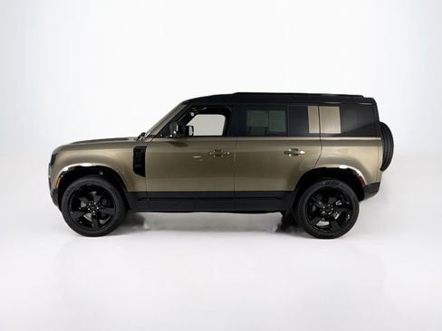Used 2026 Land Rover Defender 110 X-Dynamic SE AWD/4WD image 2