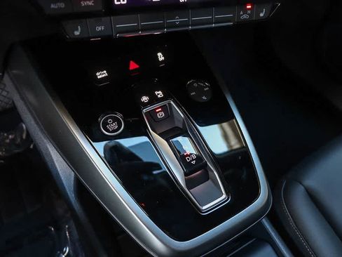 Used 2024 Audi Q4 e-tron Premium Plus w/ Premium Plus image 19