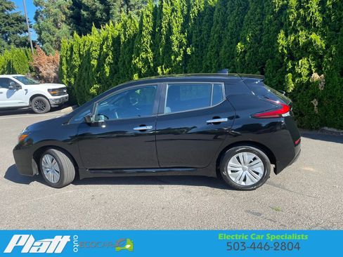 Used 2025 Nissan Leaf S FWD image 5