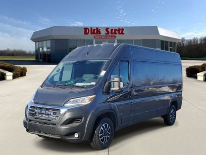 New 2026 RAM ProMaster 2500 w/ Quick Order Package 22G SLT