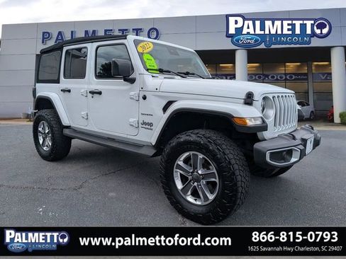 Used 2022 Jeep Wrangler Unlimited Sahara w/ Cold Weather Group AWD/4WD image 1