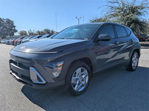 New 2026 Hyundai Kona SE image 7