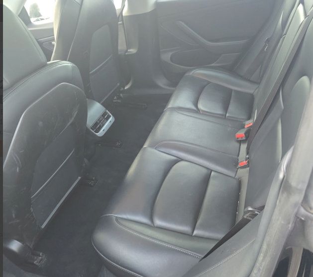 Used 2020 Tesla Model 3 Standard Range RWD image 9