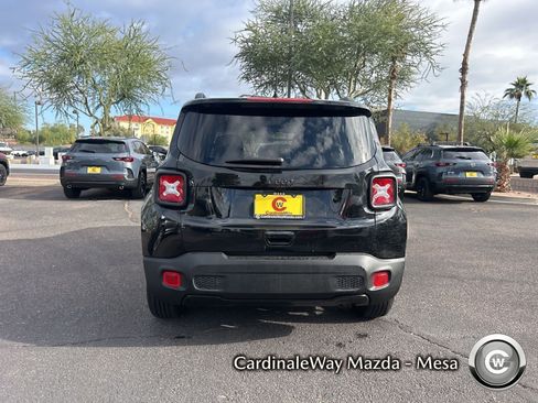 Used 2019 Jeep Renegade Altitude w/ Quick Order Package 2XM image 6