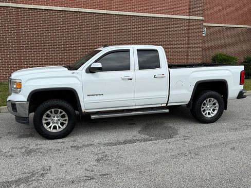Used 2014 GMC Sierra 1500 SLE w/ SLE Value Package AWD/4WD image 4