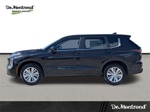 New 2025 Mitsubishi Outlander ES image 8