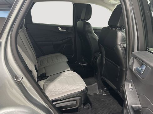 Used 2023 Ford Escape Platinum w/ Premium Technology Package image 27