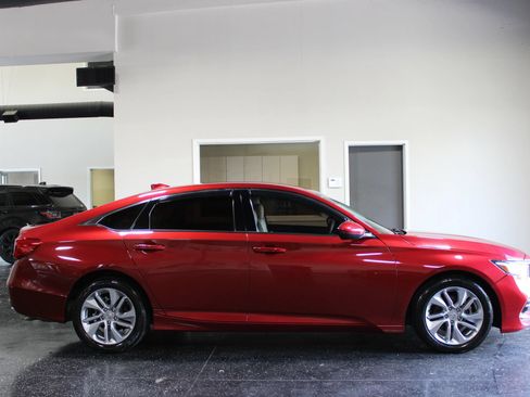 Used 2020 Honda Accord LX image 2