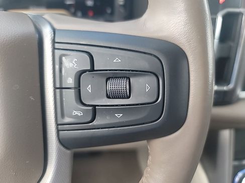 Used 2022 GMC Yukon Denali RWD image 27
