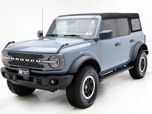 Used 2023 Ford Bronco Badlands w/ Sasquatch Package image 2