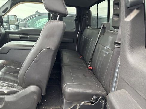 Used 2011 Ford F250 Lariat w/ Lariat Interior Pkg image 10