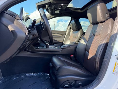 Used 2026 Cadillac CT5 V RWD image 35