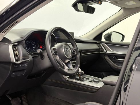Used 2025 MAZDA CX-90 3.3 Turbo w/ Preferred Package image 16