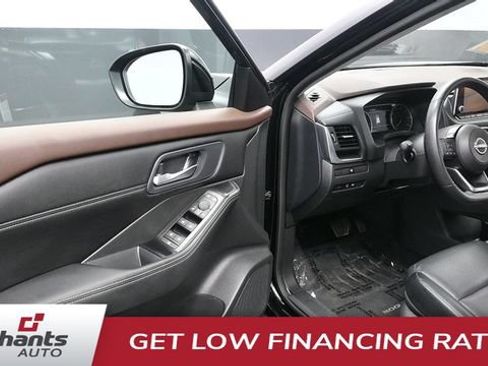 Used 2023 Nissan Rogue SV w/ SV Premium B Package AWD/4WD image 17