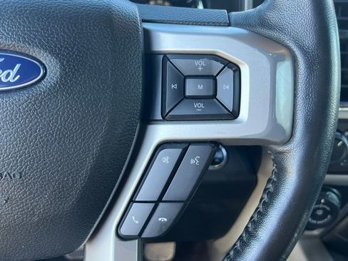 Used 2017 Ford F150 Lariat w/ Equipment Group 502A Luxury AWD/4WD image 27