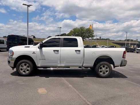 Used 2024 RAM 2500 Big Horn w/ Off Road Package AWD/4WD image 4