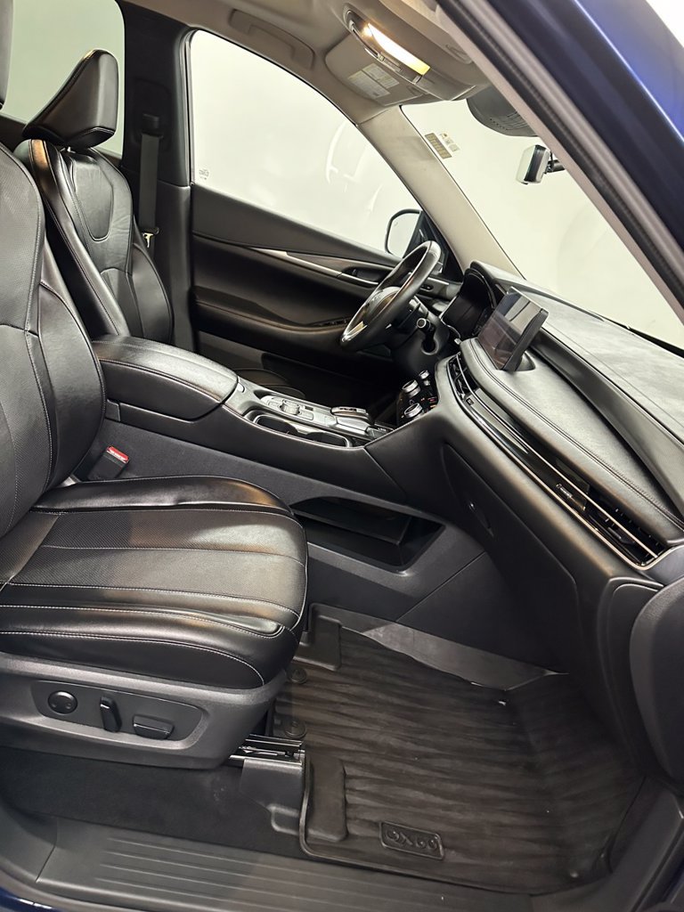 Used 2024 INFINITI QX60 Luxe AWD/4WD image 41