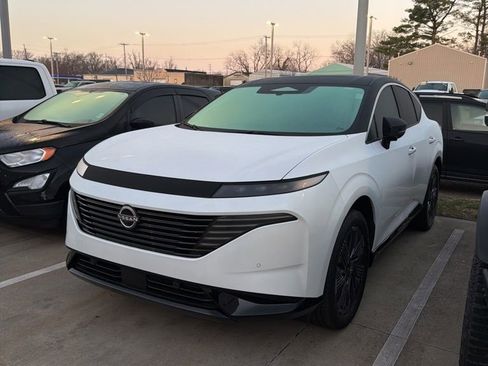 Used 2025 Nissan Murano Platinum w/ Cargo Package image 4