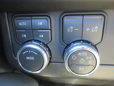 New 2026 GMC Yukon Elevation w/ Elevation Premium Package image 18