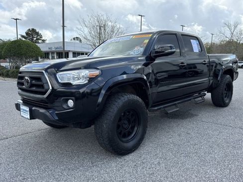 Used 2023 Toyota Tacoma SR5 w/ Technology Package AWD/4WD image 13