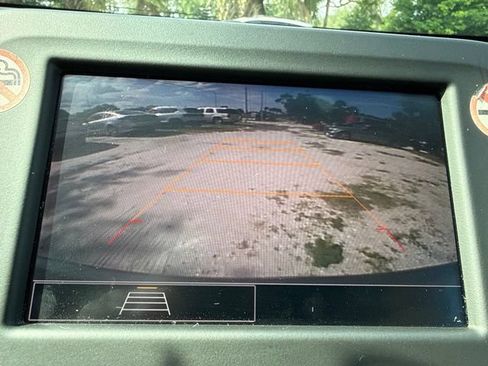Used 2024 Chevrolet Equinox LT FWD image 12