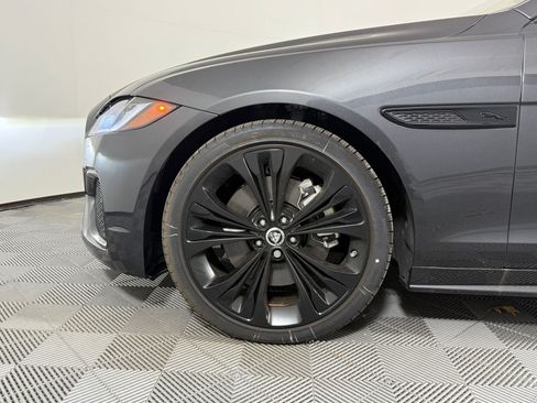 Used 2024 Jaguar XF R-Dynamic SE AWD/4WD image 12