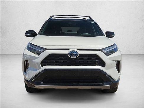 Used 2023 Toyota RAV4 XSE AWD/4WD image 2