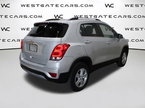 Used 2019 Chevrolet Trax LT w/ LT Convenience Package image 44