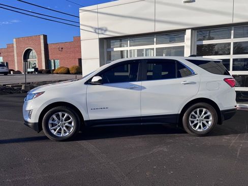 Used 2021 Chevrolet Equinox LT image 2