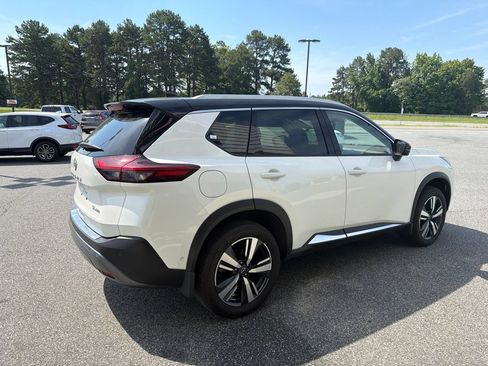 Used 2023 Nissan Rogue SL w/ SL Premium Package AWD/4WD image 10