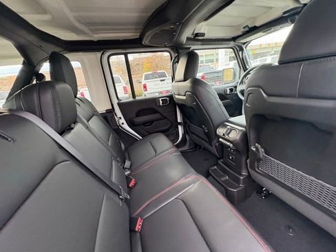 New 2026 Jeep Wrangler Unlimited Rubicon image 20