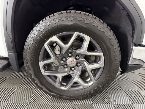 New 2026 GMC Sierra 1500 SLT w/ SLT Premium Plus Package AWD/4WD image 10