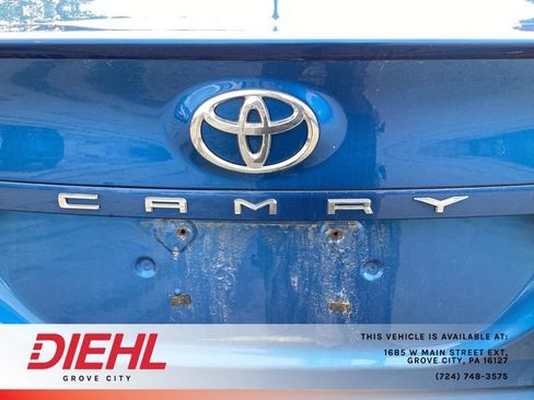 Used 2019 Toyota Camry SE FWD image 10