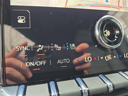 New 2026 GMC Yukon Denali w/ Sun & Power Step Package image 23