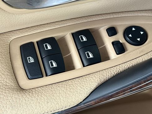 Used 2015 BMW 328i Sedan RWD image 13