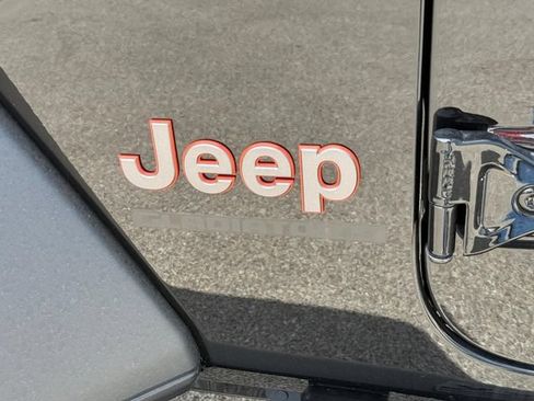 New 2025 Jeep Gladiator Mojave w/ Safety Group AWD/4WD image 9