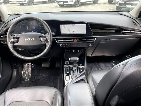 Used 2023 Kia Niro EX image 15