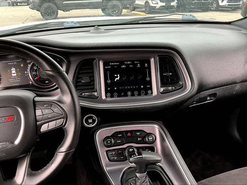 Used 2017 Dodge Challenger SXT w/ Sound Group RWD image 7