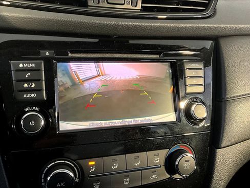 Used 2019 Nissan Rogue S image 83