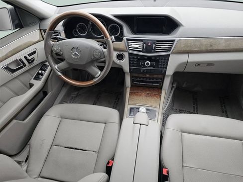 Used 2011 Mercedes-Benz E 350 4MATIC Sedan w/ Premium 1 Pkg image 27